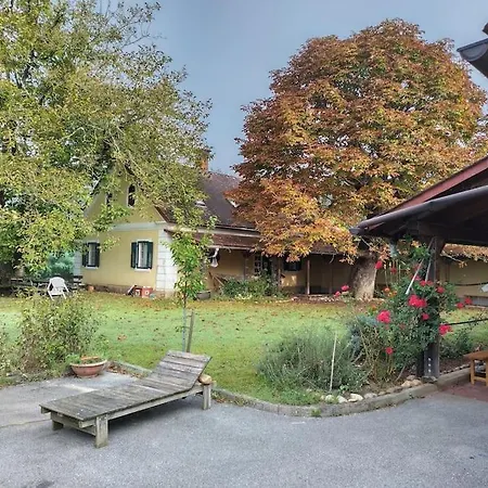 Mosti's Haeuschen Am Hébergement de vacances *